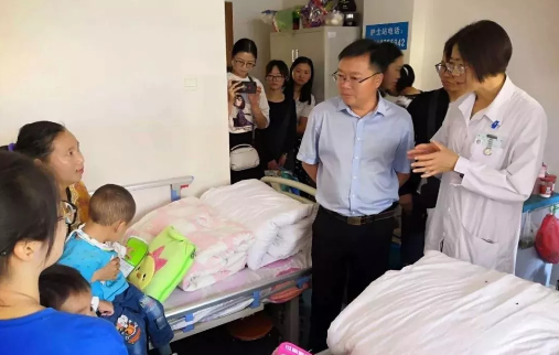 全國(guó)助殘日——政府、殘聯(lián)、醫(yī)院聯(lián)合慰問(wèn)暖人心