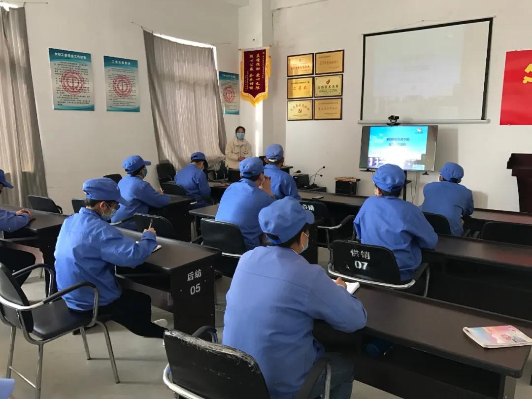 為企業(yè)、工廠等復(fù)工人員聚集地?開展疫情健康防護(hù)知識培訓(xùn)