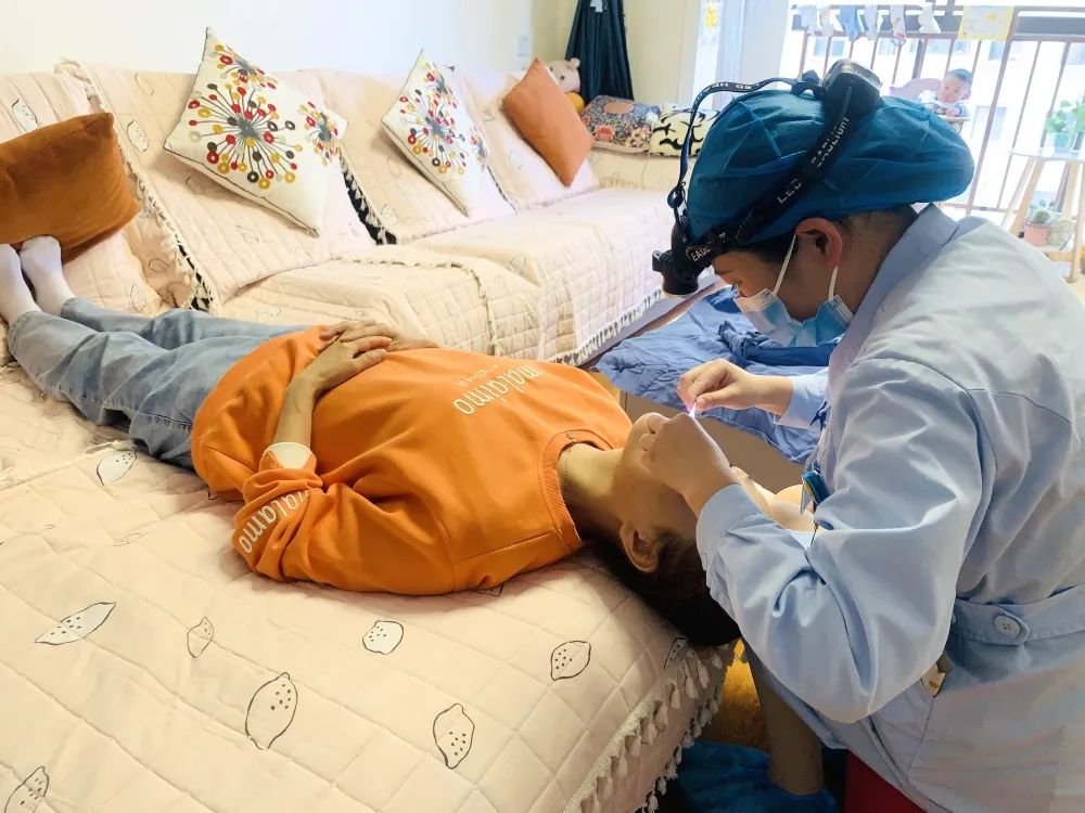 【保山安利醫(yī)院】“互聯(lián)網(wǎng)+居家護(hù)理”服務(wù)線上預(yù)約，護(hù)理到家！——5月30日前有體驗(yàn)福利哦~