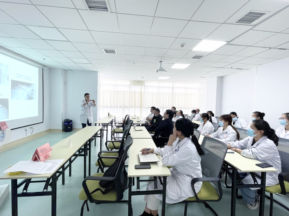 【保山安利醫(yī)院】“談骨論筋，康復(fù)相伴”骨科康復(fù)學(xué)術(shù)沙龍圓滿結(jié)束！