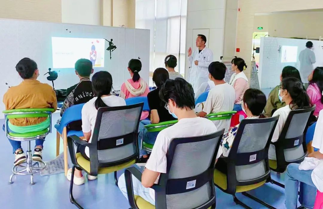 【保山安利醫(yī)院】康復醫(yī)學科第七期青少年脊柱健康公益培訓班圓滿結束