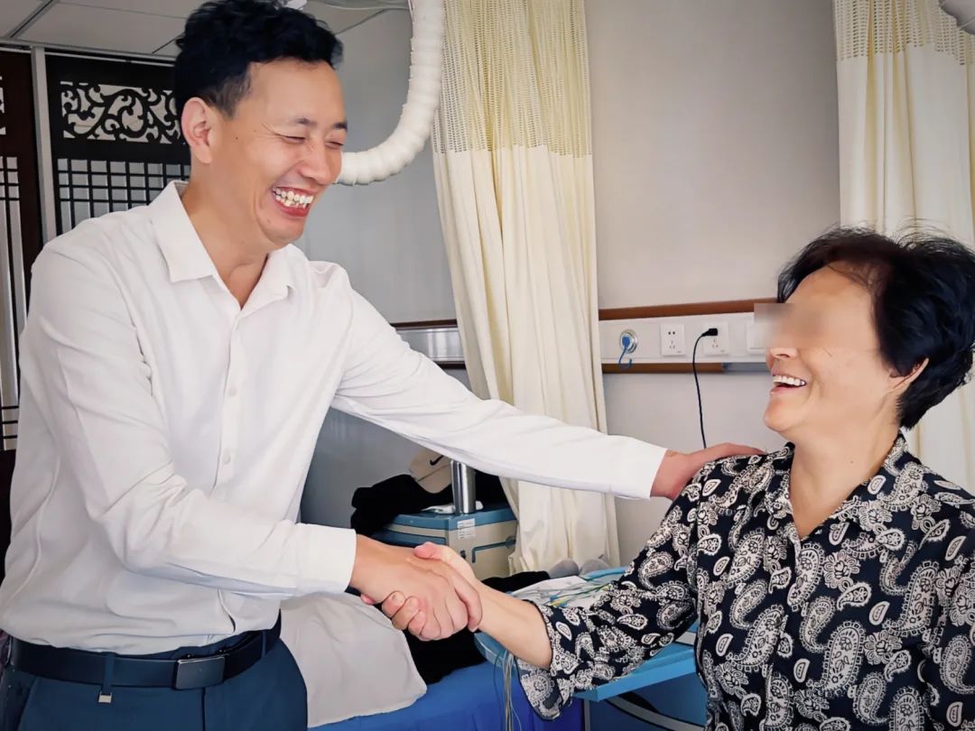 【保山安利醫(yī)院】提質量、促發(fā)展——貴港東暉醫(yī)院張新斐院長蒞臨我院指導